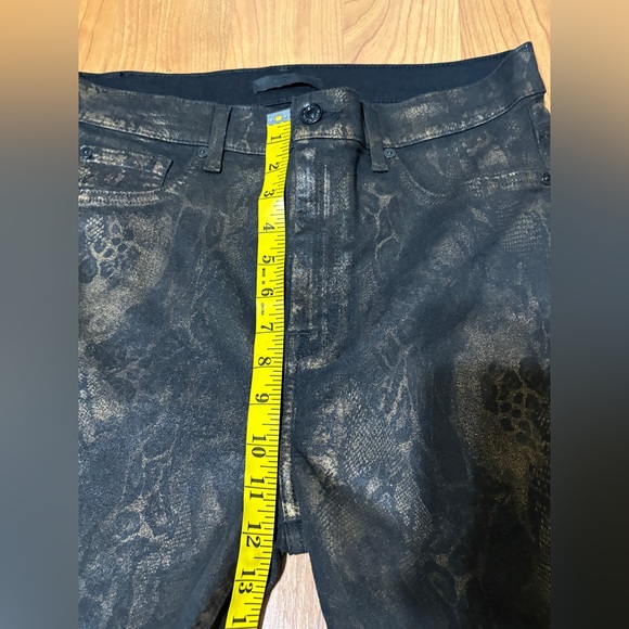7 For All Mankind Snake Gold Design Black Ankle Pants Size 31 - Picture 7 of 10